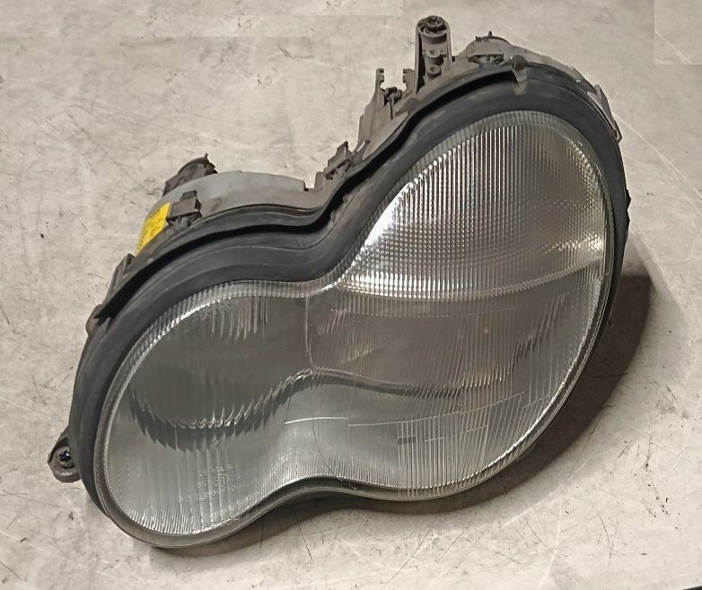 Fanale anteriore sinistro 0301166201- A2038200161 MERCEDES C220 W203  (2002-2007)