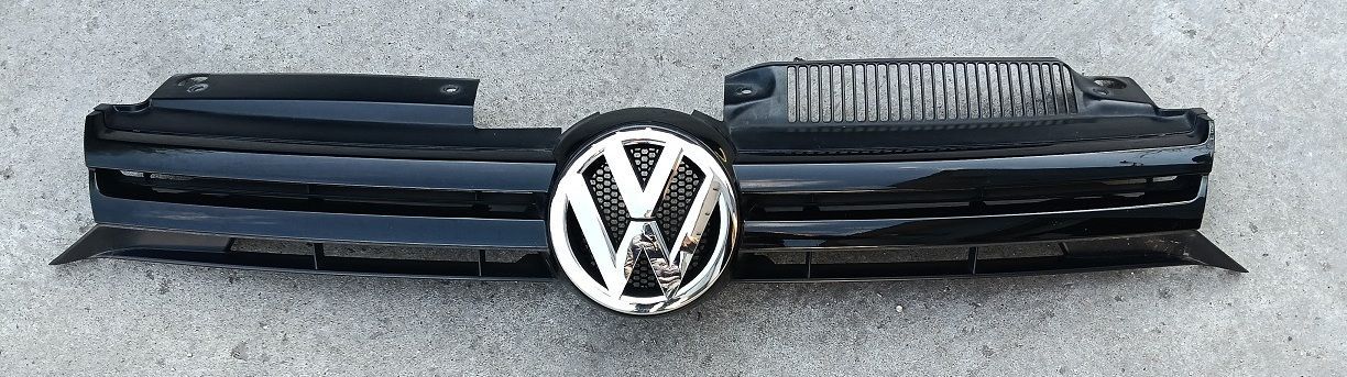 Griglia anteriore 5K0853653 VOLKSWAGEN GOLF 6 (2008-2012)