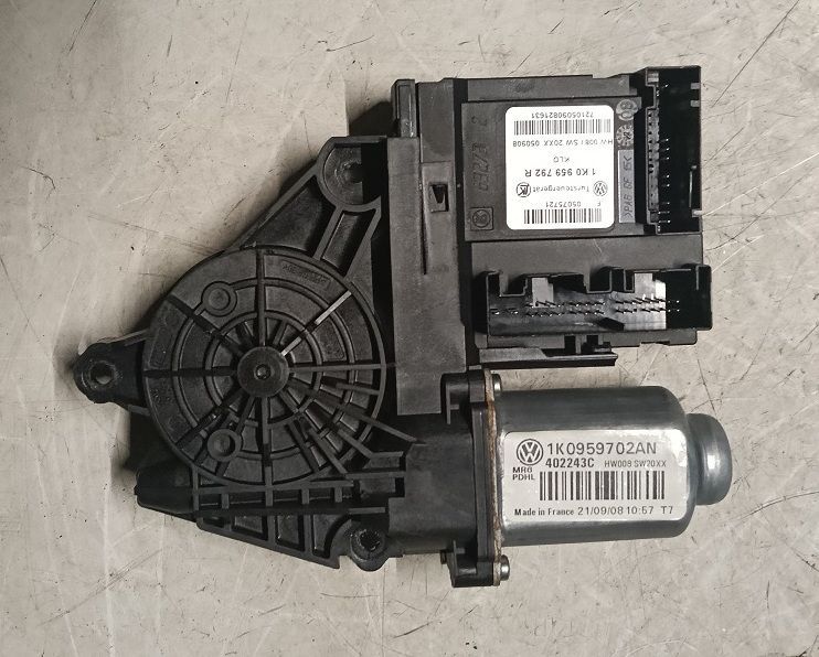 Motorino Alzavetro 3 porte destro 1K0959702AN VOLKSWAGEN GOLF 6 2008-2012