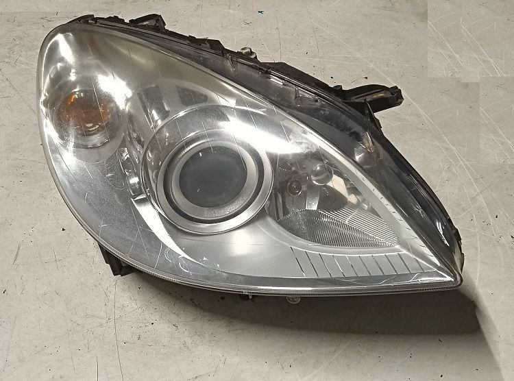 Fanale anteriore destro XENON A1698206861 MERCEDES CL B W245  (2005-2011)