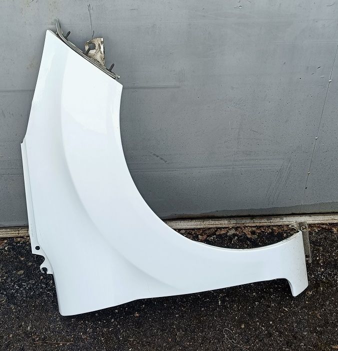 Parafango anteriore destro FORD FIESTA (2008-2013)
