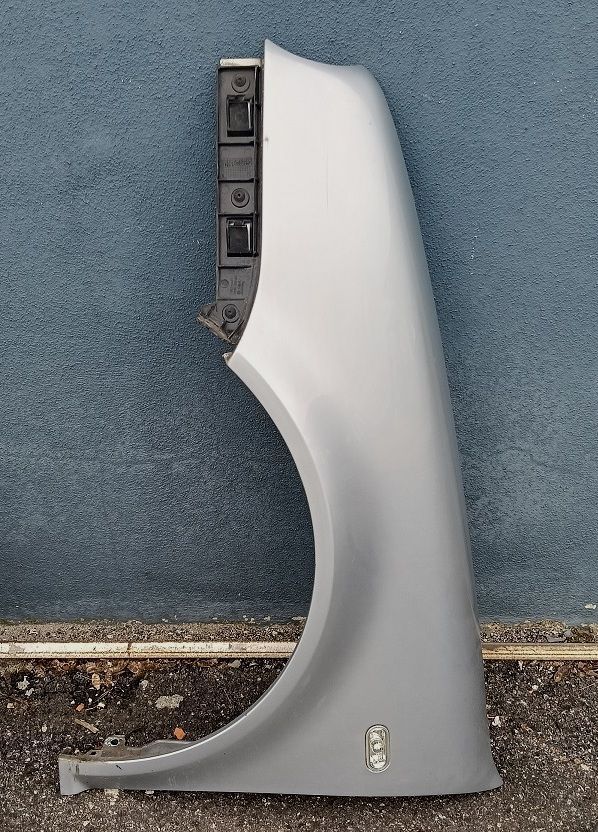 Parafango anteriore sinistro VOLKSWAGEN GOLF 4  (1998-2003)