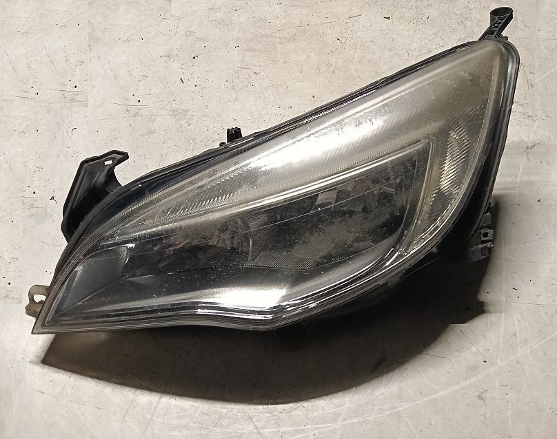 Fanale anteriore sinistro OPEL ASTRA J  1.6 CDTI  2010-2015