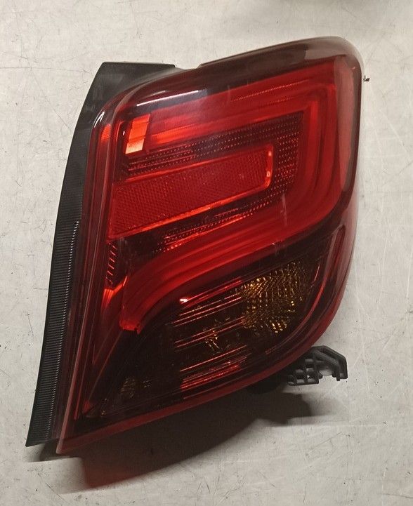 Fanale posteriore destro non a Led 815510D600 TOYOTA YARIS HYBRID 1.5 (2014-2017)