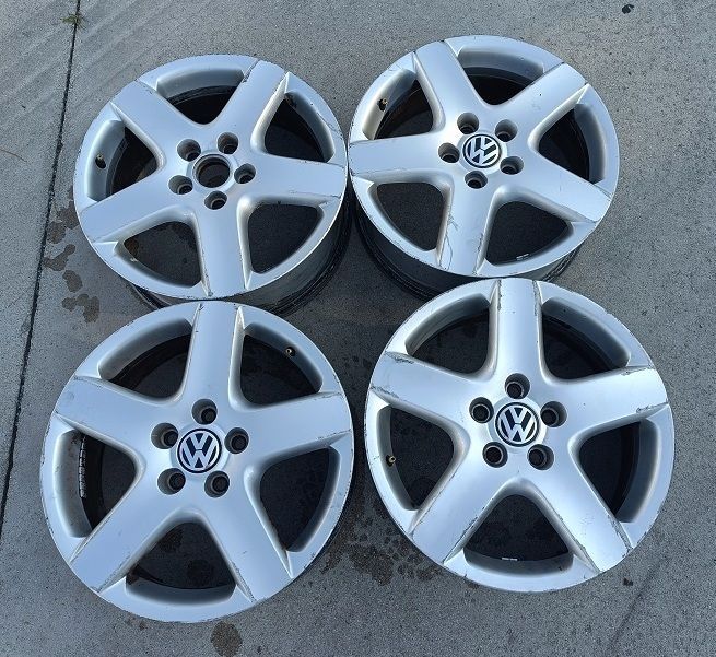 Cerchi in lega 1K0801025B VOLKSWAGEN GOLF 5  2003-2008    7 X 17 ET54 - Set di 4 cerchi - 5Fori