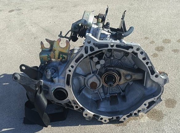 Cambio 31115-0D030 TOYOTA COROLLA 1.4 td (2005-2009) 5M