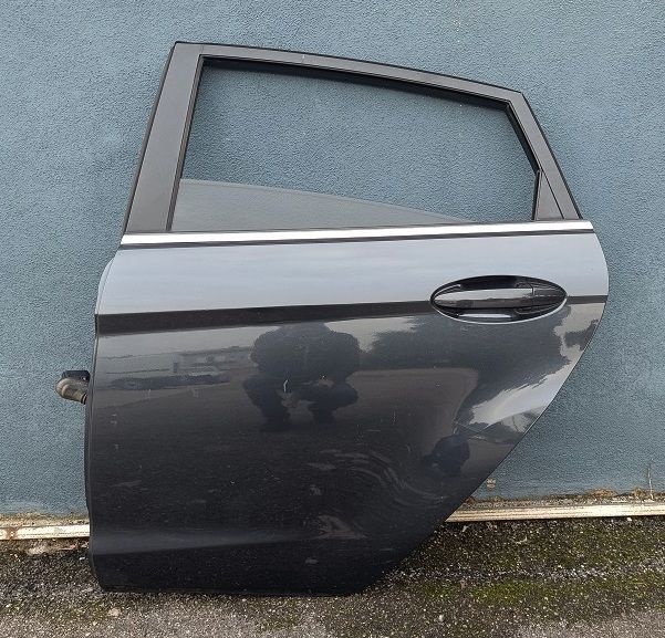 Portiera posteriore sinistra FORD FIESTA VI (2009-2014)