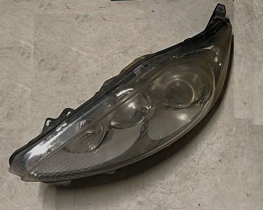 Fanale anteriore sinistro 8A61-13W030-CD   FORD FIESTA 1.4 Tdci (2008-2014) interno fanale cromato