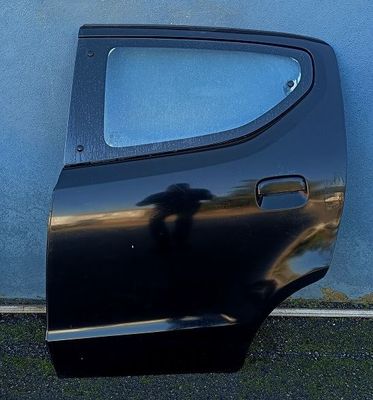 Portiera posteriore sinistra NISSAN PIXO 1.0 12V (2009-2013) Portiera posteriore sinistra NISSAN PIXO 1.0 12V (2009-2013)