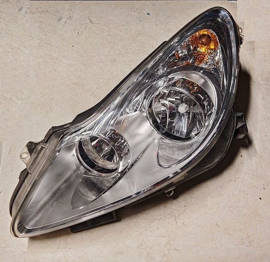 Fanale anteriore sinistro 89313290 OPEL CORSA D 2006-2011