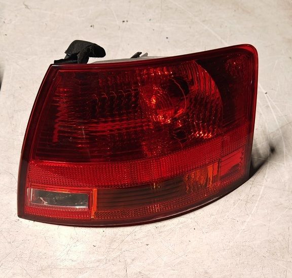 Fanale posteriore destro esterno 8E9945096E AUDI A4 Avant 2004-2007