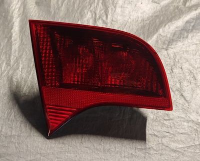 Fanale posteriore interno sinistro 8E9945093 A4 Avant (2004-2007) Non LED