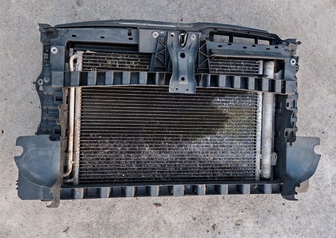 Rivestimento kit radiatori completo VOLKSWAGEN GOLF 6 1.6 Tdi 2008-2012 Rivestimento kit radiatori completo VOLKSWAGEN GOLF 6 1.6 Tdi 2008-2012