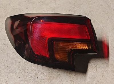 Fanale posteriore esterno sinistro 39015943 OPEL ASTRA K 1.4 Turbo (2015-2022) Non Led Fanale posteriore esterno sinistro 39015943 OPEL ASTRA K 1.4 Turbo (2015-2022) Non Led