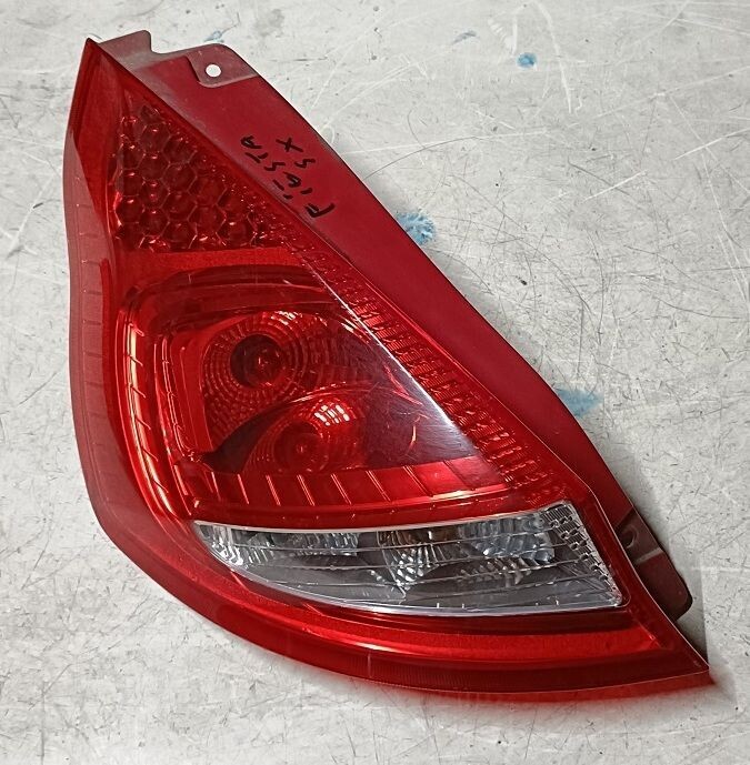 Fanale posteriore sinistro 8A6113405A FORD FIESTA 2008-2012