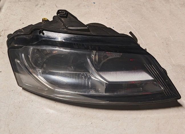 Fanale anteriore destro 1EJ009648-02 AUDI A3 8P1 S LINE 2.0 Tdi (2008-2012) analogico Fanale anteriore destro 1EJ009648-02 AUDI A3 8P1 S LINE 2.0 Tdi (2008-2012) analogico