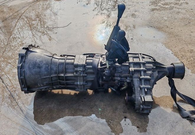 Cambio completo 33107-G2340- 32101-G2342 NISSAN TERRANO 2.7 TD 2006-2004