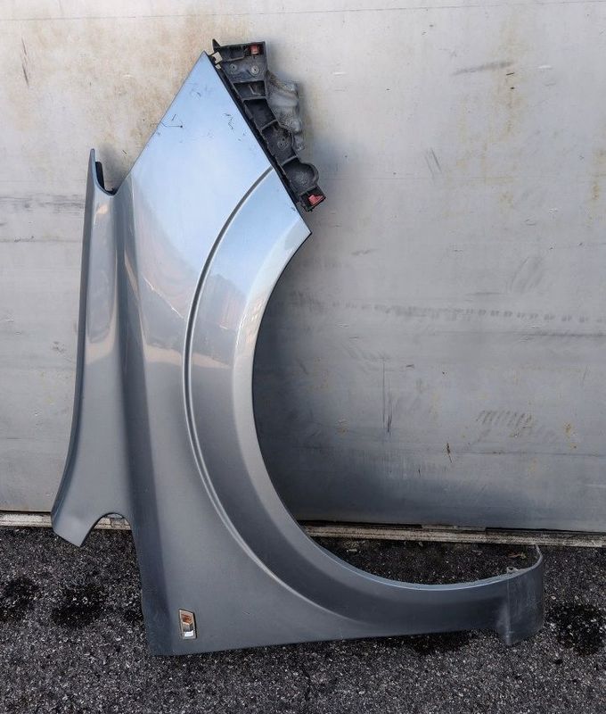 Parafango anteriore destro OPEL ZAFIRA B 2007-2012 Parafango anteriore destro OPEL ZAFIRA B 2007-2012