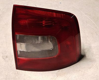 Fanale posteriore destro 1Z9945096A  SKODA OCTAVIA SW 1.6 TDI (2008-2013)