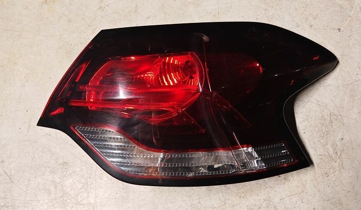 Fanale posteriore esterno destro 6351KT CITROEN DS 4 1.6 Hdi 2011-2015 - LED Fanale posteriore esterno destro 6351KT CITROEN DS 4 1.6 Hdi 2011-2015 - LED