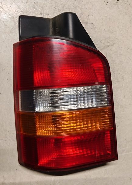 Fanale posteriore sinistro 7H0945095D VOLKSWAGEN T5 1.9 Tdi 2003-2009 Fanale posteriore sinistro 7H0945095D VOLKSWAGEN T5 1.9 Tdi 2003-2009