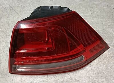 Fanale posteriore esterno destro 5G0945096M VOLKSWAGEN GOLF 7  Berlina 2012-2017 con lampadine