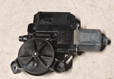Motorino alzavetro 6R0959802AD  anteriore destro VOLKSWAGEN Polo (09>14)