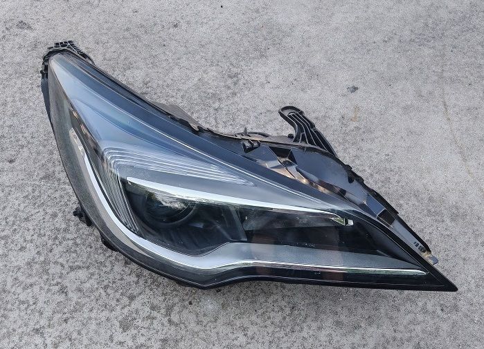 Fanale anteriore destro 39081893 OPEL ASTRA K 1.4 Turbo (2015-2022) Led Fanale anteriore destro 39081893 OPEL ASTRA K 1.4 Turbo (2015-2022) Led
