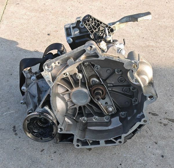 Cambio 02T301103AB VOLKSWAGEN GOLF 5 Bifuel 1.6 2003-2008  5M