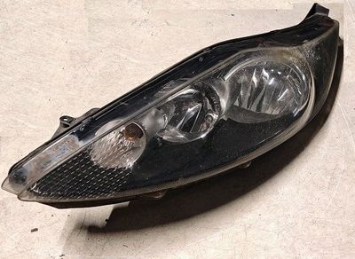 Fanale anteriore sinistro 8A61-13W030-AH FORD FIESTA 1.4 Tdci (2008-2014) interno fanale nero Fanale anteriore sinistro 8A61-13W030-AH FORD FIESTA 1.4 Tdci (2008-2014) interno fanale nero
