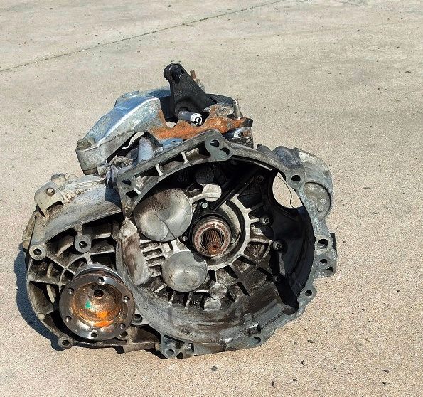 Cambio 02Q301107AA-02Q301103N VOLKSWAGEN GOLF 6 2.0 Tdi 2008-2012 - 6M