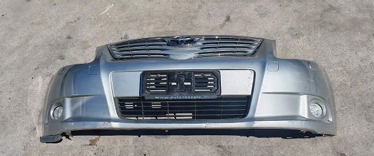 Paraurti anteriore  TOYOTA AVENSIS 2.2 D-4D (2009-2011) con fendinebbia