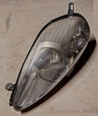 Fanale anteriore sinistro 89101372 FIAT GRANDE PUNTO 2006-2014 - Spinotto bianco Fanale anteriore sinistro 89101372 FIAT GRANDE PUNTO 2006-2014 - Spinotto bianco