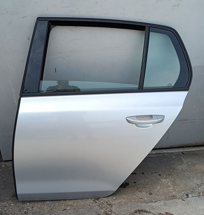 Porta posteriore sinistra VOLKSWAGEN GOLF 6 2008-2012 Porta posteriore sinistra VOLKSWAGEN GOLF 6 2008-2012