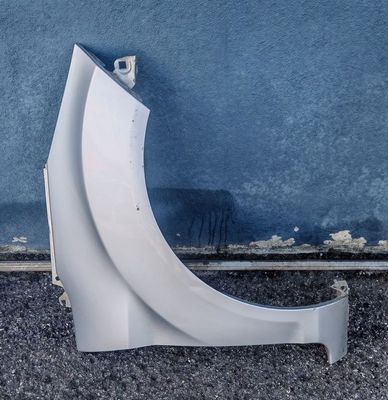 Parafango anteriore destro FORD FIESTA 1.2 Benzina 2007-2014 Parafango anteriore destro FORD FIESTA 1.2 Benzina 2007-2014