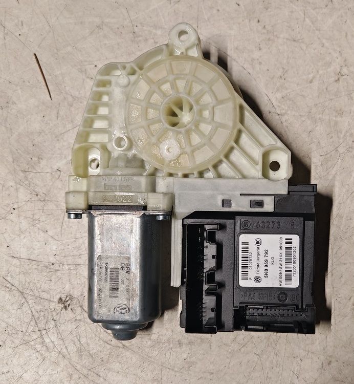 Motorino alzacristalli anteriore destro  5K0959792 VOLKSWAGEN GOLF 6 2008-2012