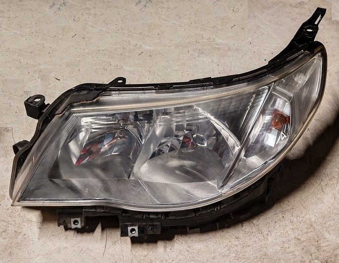 Fanale anteriore sinistro SUBARU FORESTER 2.0 TD SUV 2008-2011 Fanale anteriore sinistro SUBARU FORESTER 2.0 TD SUV 2008-2011