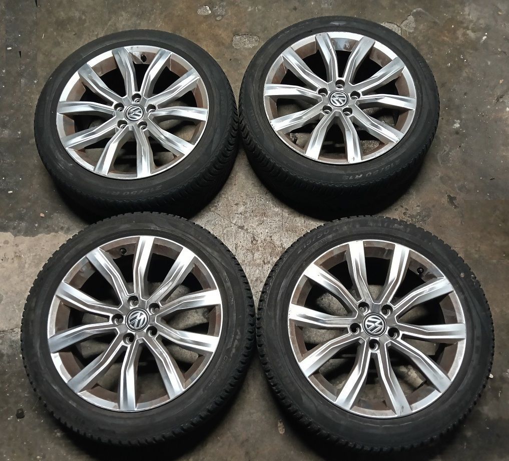 Cerchi in lega 7J x 18 con gomme Pirelli 215/50/18 VOLKSWAGEN T-ROC 2017-2021 Cerchi in lega 7J x 18 con gomme Pirelli 215/50/18 VOLKSWAGEN T-ROC 2017-2021