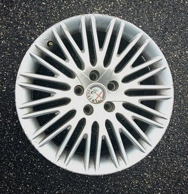 Cerchio il lega 156093267 7.5 X 17 ET 41 ALFA GIULIETTA 1.6 Jtd 2010-2013 Cerchio il lega 156093267 7.5 X 17 ET 41 ALFA GIULIETTA 1.6 Jtd 2010-2013