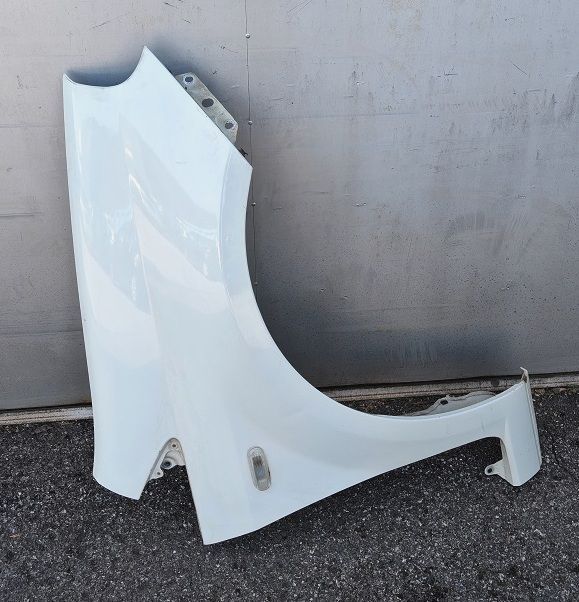 Parafango anteriore destro FIAT PUNTO EVO (2010-2014) Parafango anteriore destro FIAT PUNTO EVO (2010-2014)