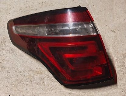 Fanale posteriore sinistro esterno 9673164880 CITROEN C4 PICASSO 1.6 HDI 2006-2013 - Fumè Fanale posteriore sinistro esterno 9673164880 CITROEN C4 PICASSO 1.6 HDI 2006-2013 - Fumè