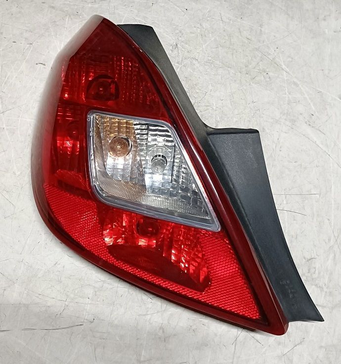Fanale posteriore sinistro 89318811 OPEL CORSA D 5P (2006-2012) Fanale posteriore sinistro 89318811 OPEL CORSA D 5P (2006-2012)