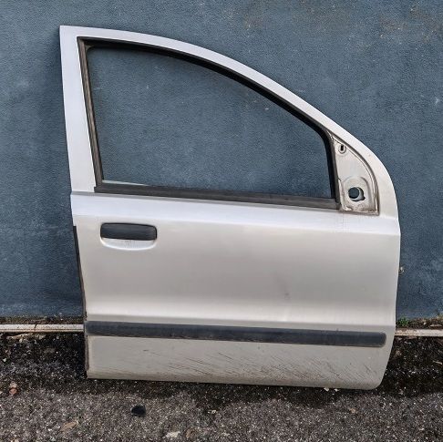 Portiera anteriore destra FIAT PANDA 169 1.2 Benzina 2008-2011 Portiera anteriore destra FIAT PANDA 169 1.2 Benzina 2008-2011