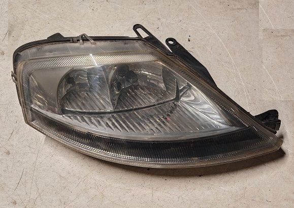 Fanale anteriore destro 9647214180 CITROEN C3 2005-2010 Fanale anteriore destro 9647214180 CITROEN C3 2005-2010