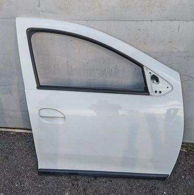 Portiera anteriore destra DACIA LOGAN 0.9 Turbo 2013-2016