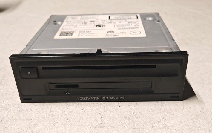 Multimedia Radio-Navigatore (VW INFOTAINMENT) 3Q0035819A VOLKSWAGEN GOLF 7 1.4 Tgi 2012-2017