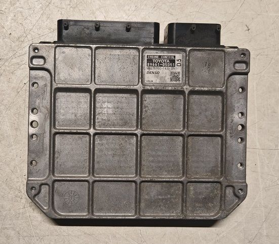 Centralina ECU 89661-05051 MB275900-1431 TOYOTA AVENSIS 2.2 D-4D (2009-2012)