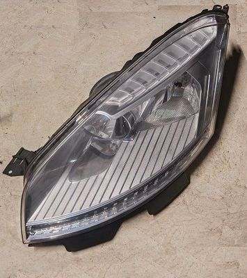 Fanale anteriore sinistro 9673099980 CITROEN C4 PICASSO (2009-2013) freccia trasparente Fanale anteriore sinistro 9673099980 CITROEN C4 PICASSO (2009-2013) freccia trasparente