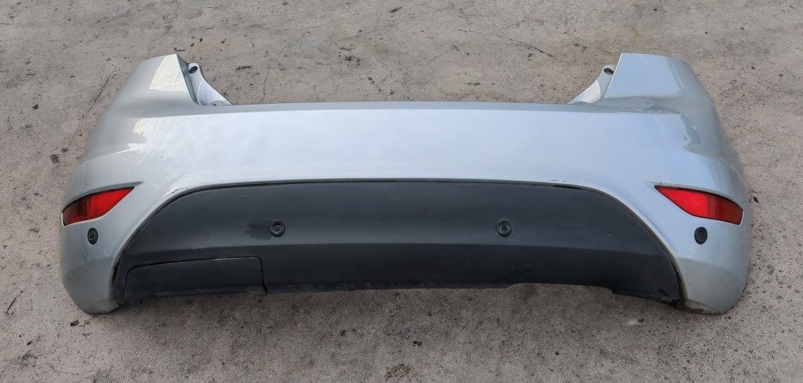 Paraurti posteriore Ford Fiesta 1.2 Benzina (2007-2014) con sensori Paraurti posteriore Ford Fiesta 1.2 Benzina (2007-2014) con sensori