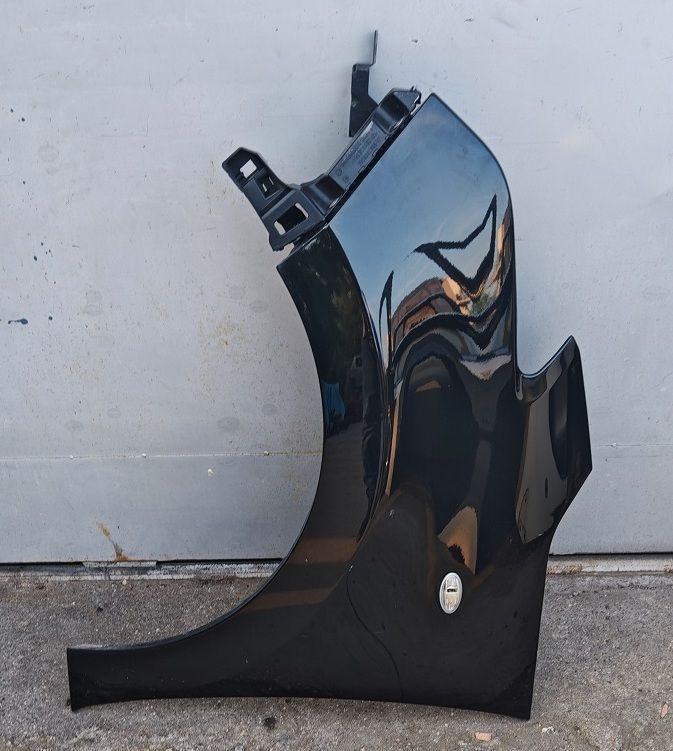 Parafango anteriore sinistro CITROEN C3 PICASSO 1.4 (2009-2014) Parafango anteriore sinistro CITROEN C3 PICASSO 1.4 (2009-2014)